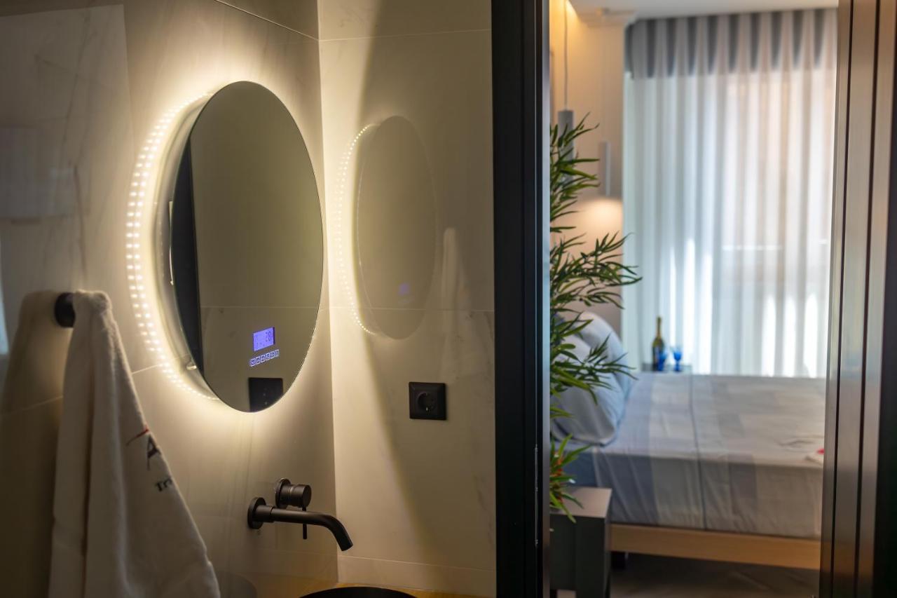 Aparthotel Triple A @ Trendy Psiri - Art & Nightlife Atenas Exterior foto